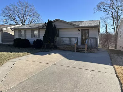 165 Wendover Dr, Council Bluffs, IA 51503