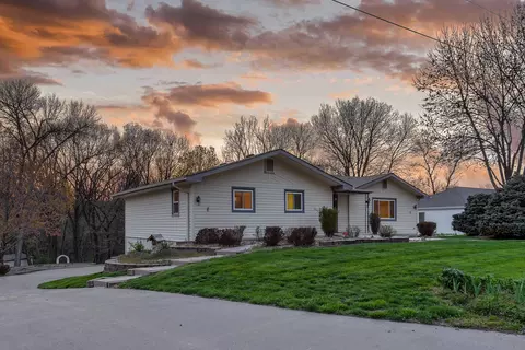 17834 Vista Ln, Council Bluffs, IA 51503