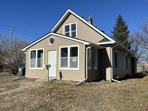 1328 Avenue E, Council Bluffs, IA 51501