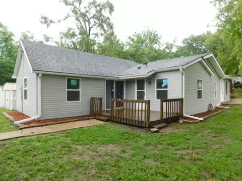 114 Riordan St, Crescent, IA 51526