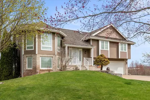 22488 Meadowview Pkwy, Council Bluffs, IA 51503