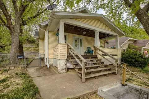 442 Houston Ave, Council Bluffs, IA 51503