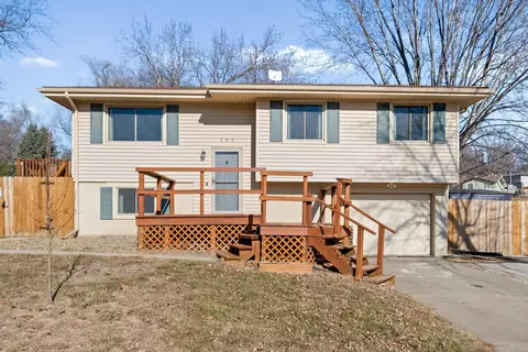 101 Valley St, Glenwood, IA 51534