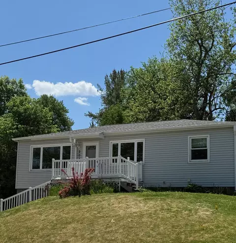 203 W Florence Ave, Glenwood, IA 51534