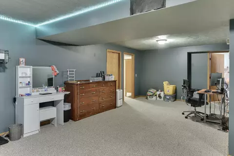 Bedroom - 534 Vine St, Carson, IA 51525 photo 6 of 9