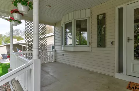 Exterior - 534 Vine St, Carson, IA 51525 photo 2 of 4