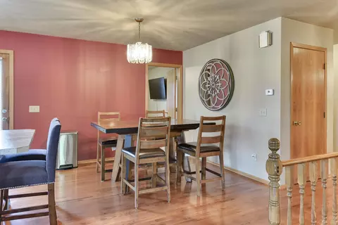 Dining - 534 Vine St, Carson, IA 51525 photo 2 of 3