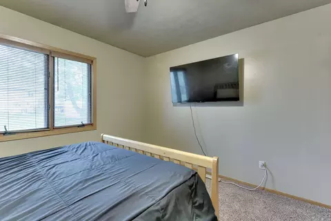 Bedroom - 534 Vine St, Carson, IA 51525 photo 3 of 9