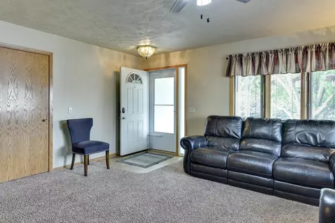 Entry Way - 534 Vine St, Carson, IA 51525 photo 1 of 1