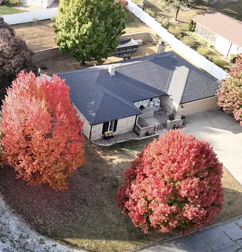 9 Country Club Lane Ln, Shenandoah, IA 51601