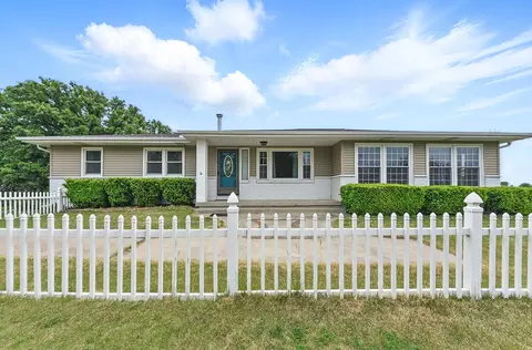105 Caribou Cir, Council Bluffs, IA 51503