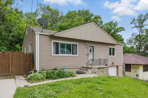 481 Houston Ave, Council Bluffs, IA 51503