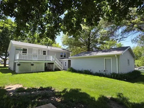 540 Pleasant St, Carson, IA 51525 photo 4