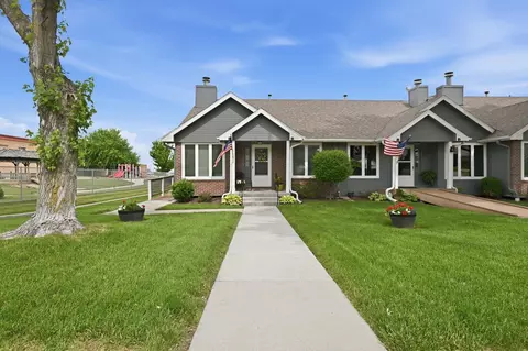 510 N 9th St, Missouri Valley, IA 51555
