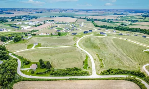 103 Ridgeline Rd, Woodbine, IA 51579