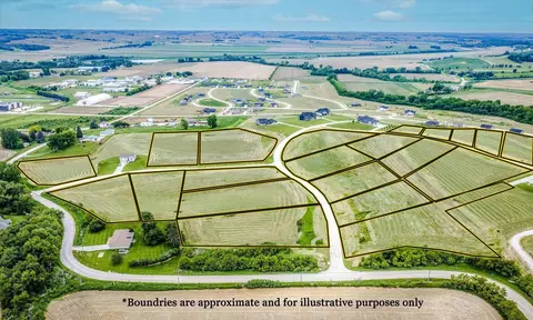107 Ridgeline Rd, Woodbine, IA 51579