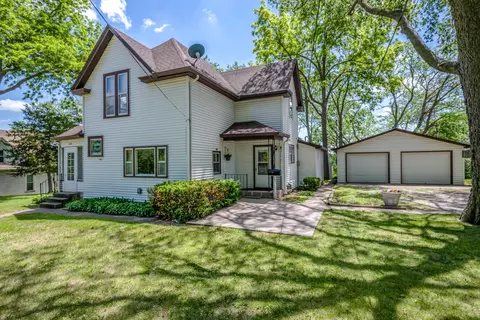 120 E 10th St, Logan, IA 51546