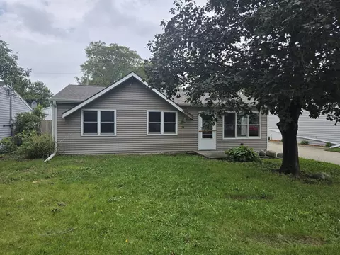 4013 Twin City Dr, Council Bluffs, IA 51501