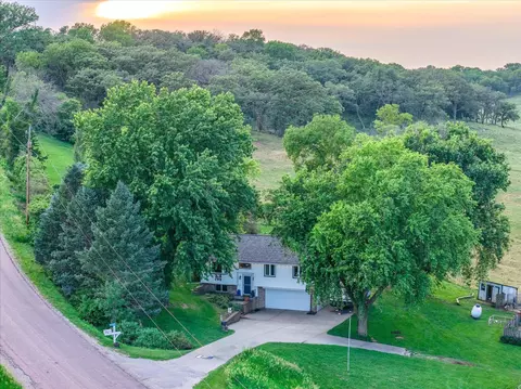 21658 Juniper Rd, Underwood, IA 51576