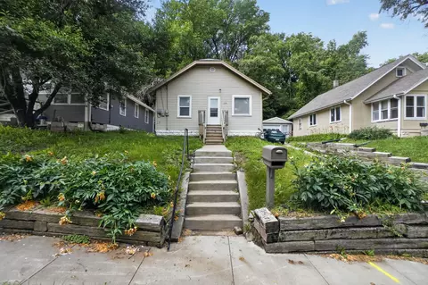 136 Marian Ave, Council Bluffs, IA 51503