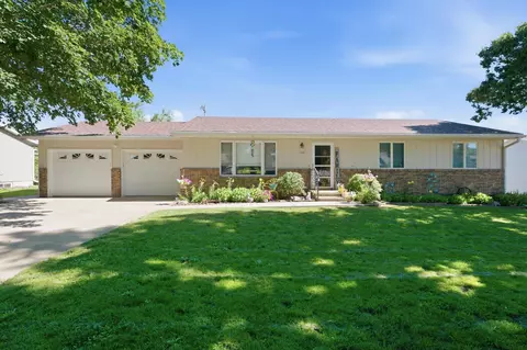 109 Linden Dr, Woodbine, IA 51579