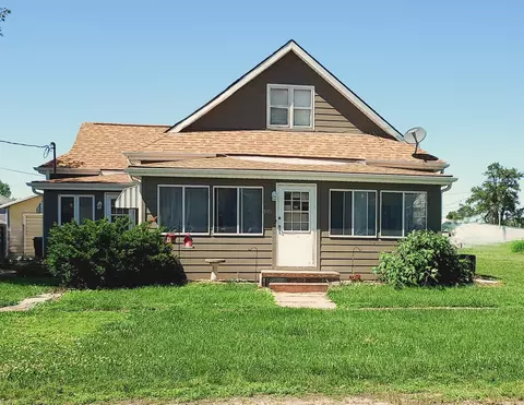 105 E Haley St, Modale, IA 51556