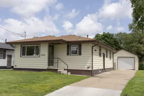 2746 Ave L, Council Bluffs, IA 51501