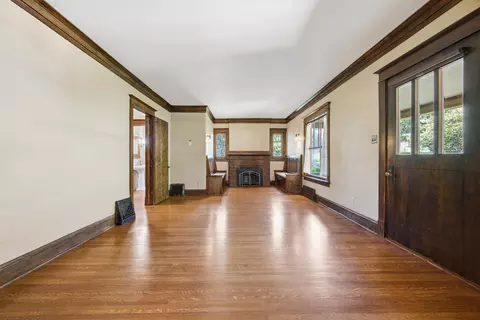 Living - 202 Bella St, Irwin, IA 51446 photo 1 of 10