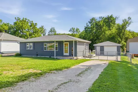 19515 Garner Ave, Council Bluffs, IA 51503
