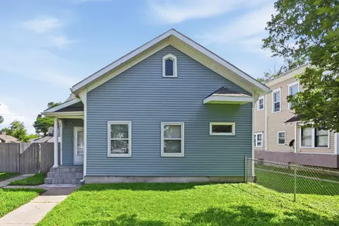 819 3rd Ave, Council Bluffs, IA 51501