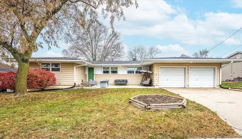 609 N 4th St, Missouri Valley, IA 51555