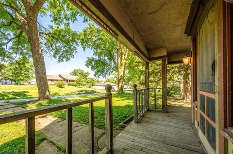 Exterior - 563 S S Maple St, Avoca, IA 51521 photo 9 of 10