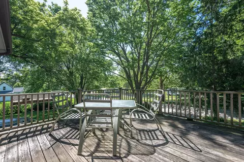 Exterior - 563 S S Maple St, Avoca, IA 51521 photo 6 of 10