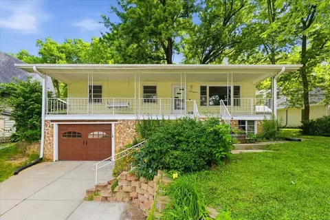 813 Mckenzie Ave, Council Bluffs, IA 51503