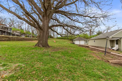 523 Elliott St, Council Bluffs, IA 51503