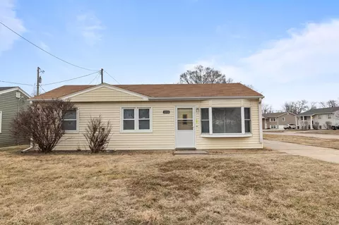2900 Renner Dr, Council Bluffs, IA 51501