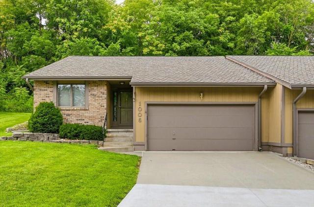1006 Arbor Ridge Cir, Council Bluffs, IA 51503