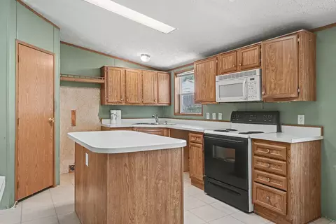 401 Walnut St, Walnut, IA 51577 photo 14
