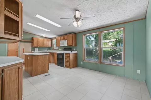 401 Walnut St, Walnut, IA 51577 photo 12