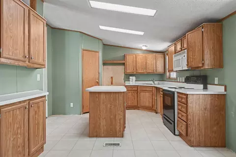 401 Walnut St, Walnut, IA 51577 photo 11