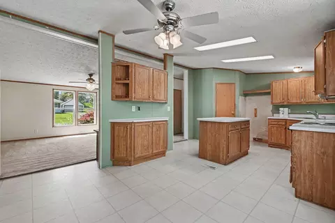 401 Walnut St, Walnut, IA 51577 photo 10
