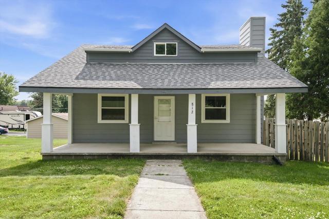 812 N Chestnut St, Avoca, IA 51521