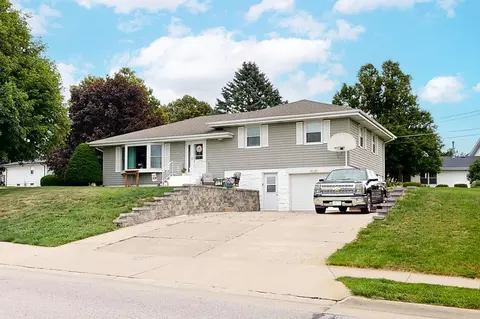 1225 N Willow St, Avoca, IA 51521