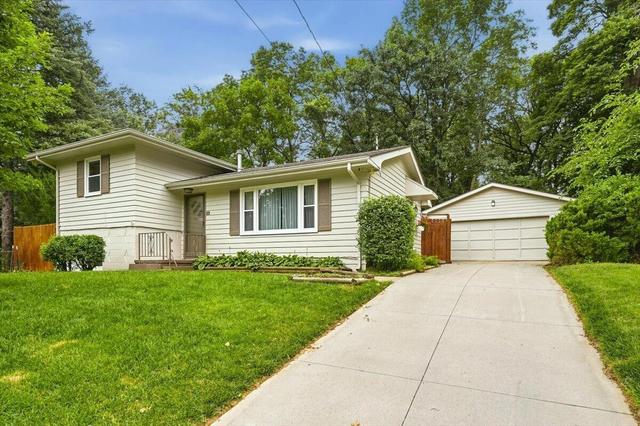 53 Skyview Dr, Council Bluffs, IA 51503