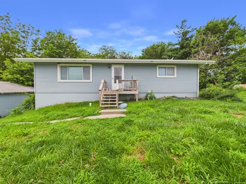 11212 240th St, Council Bluffs, IA 51503