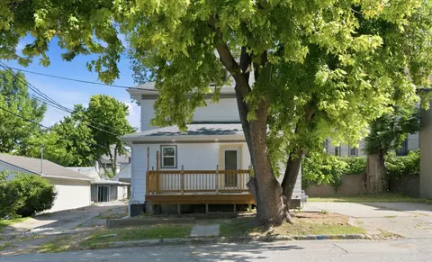 328 Story St, Council Bluffs, IA 51503