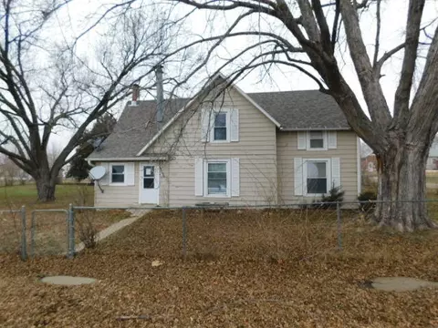 307 Highway St, Henderson, IA 51541