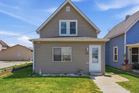 213 16th Ave, Council Bluffs, IA 51503