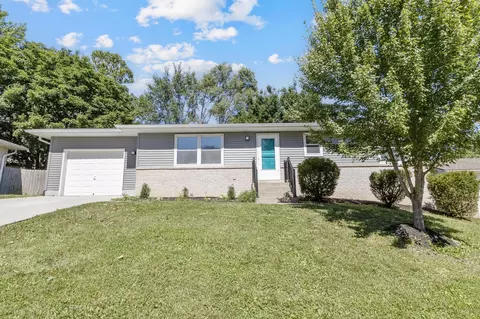 104 Shamrock Cir, Glenwood, IA 51534