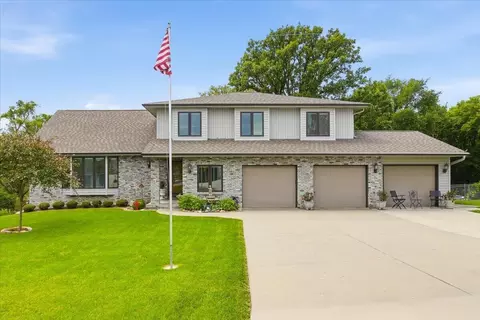1711 Jennings Ave, Council Bluffs, IA 51503